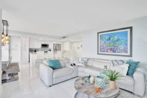 2555 Collins Ave, Miami, FL 33140, Sold 04/13/21