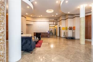 186 SE 12th Terrace #2204, Miami, FL 33131, Sold 04/16/21