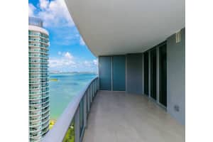 488 NE 18th St, Miami, FL 33132, Sold 07/01/22