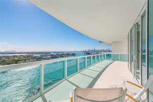 1000 South Pointe Dr, Miami Beach, FL 33139, Sold 05/17/21