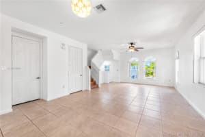 1033 NE 17th Way, Fort Lauderdale, FL 33304, Sold 02/26/21