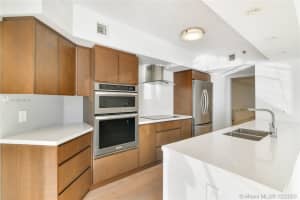 16445 Collins Ave, Sunny Isles Beach, FL 33160, Sold 01/27/21