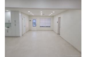 21220 NE 24th Ct, Miami, FL 33180, Sold 03/01/21