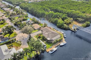 4407 SW 38th Terrace, Fort Lauderdale, FL 33312, Sold 04/23/21