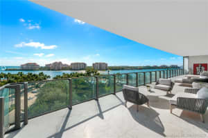 800 South Pointe Dr, Miami Beach, FL 33139, Sold 03/15/21