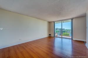 16546 NE 26th Ave #6h, North Miami Beach, FL 33160, Sold 07/01/21