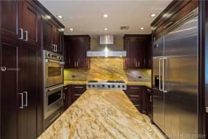 571 S Mashta Dr, Key Biscayne, FL 33149, Sold 04/28/21