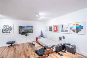 10002 E Bay Harbor Dr, Bay Harbor Islands, FL 33154, Sold 01/18/22