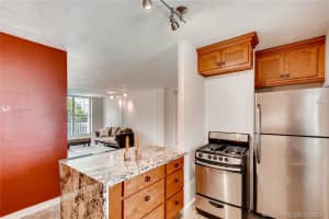 1300 Lincoln Rd D304, Miami Beach, FL 33139, Sold 02/24/21
