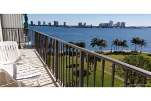 801 Lake Shore Dr, West Palm Beach, FL 33403, Sold 03/10/21