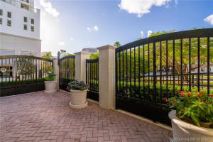 50 Alhambra Cir, Coral Gables, FL 33134, Sold 03/24/21