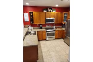 10835 NW 76th Ln, Doral, FL 33178, Sold 03/31/21
