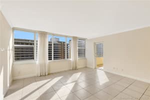 5600 Condominium, 5600 Collins Ave #14e, Miami, FL 33140, Sold 03/02/21