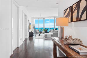 5959 Collins Ave, Miami, FL 33140, Sold 04/13/21