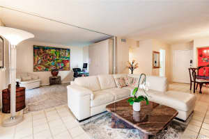 2500 NE 135th St B304, North Miami, FL 33181, Sold 02/12/21