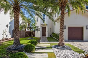 6923 NW 113th Pl, Doral, FL 33178, Sold 02/22/21