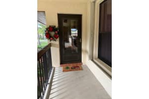 570 SW South River Dr, Stuart, FL 34997, Sold 05/21/21