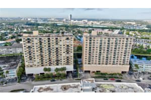 427 Golden Isles Dr #6i, Hallandale Beach, FL 33009, Sold 05/18/21