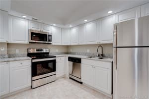 427 Golden Isles Dr #6i, Hallandale Beach, FL 33009, Sold 05/18/21