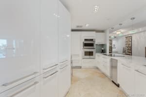 1200 Holiday Dr, Fort Lauderdale, FL 33316, Sold 03/10/21