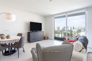401 N Birch Rd, Fort Lauderdale, FL 33304, Sold 11/30/21
