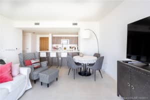 401 N Birch Rd, Fort Lauderdale, FL 33304, Sold 11/30/21