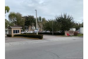 8411 NW 8th St, Miami, FL 33126, Sold 02/22/21