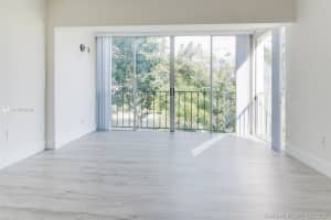 8897 Fontainebleau Blvd, Miami, FL 33172, Sold 03/18/21