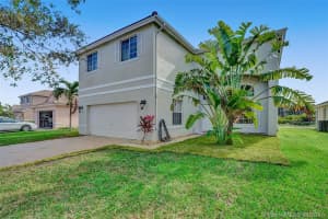 19306 SW 5th St, Pembroke Pines, FL 33029, Sold 02/10/21