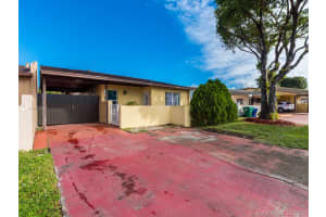 5525 NW 194th Cir Terrace, Miami Gardens, FL 33055, Sold 03/04/21