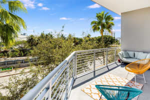 2001 Meridian Ave, Miami Beach, FL 33139, Sold 04/15/21