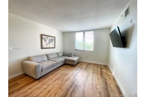 2630 SW 28th St, Coral Gables, FL 33133, Sold 05/04/21