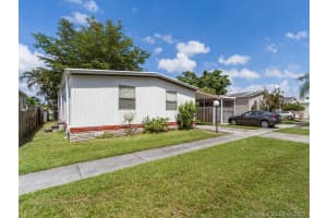 400 NW 214th Ave, Pembroke Pines, FL 33029, Sold 04/26/21