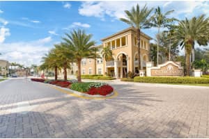 8800 NW 107th Ct, Doral, FL 33178, Sold 04/23/21