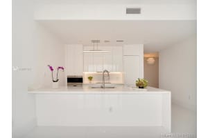 801 South Pointe Dr, Miami Beach, FL 33139, Sold 07/16/21