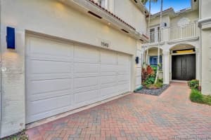 1543 Presidential Way, Miami, FL 33179, Sold 04/09/21