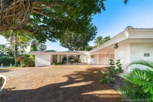 945 N Shore Dr, Miami Beach, FL 33141, Sold 04/12/21