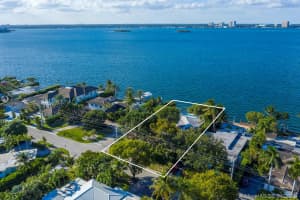 945 N Shore Dr, Miami Beach, FL 33141, Sold 04/12/21