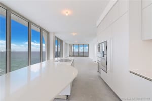 16901 Collins Ave, Sunny Isles Beach, FL 33160, Sold 02/04/21