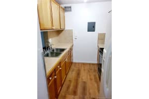 8877 Fontainebleau Blvd, Miami, FL 33172, Sold 01/24/21