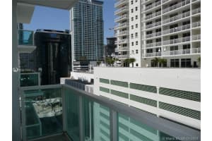 186 SE 12th Terrace, Miami, FL 33131, Sold 04/15/21