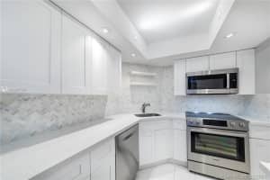 3031 N Ocean Blvd, Fort Lauderdale, FL 33308, Sold 04/02/21