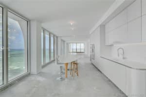 16901 Collins Ave, Sunny Isles Beach, FL 33160, Sold 02/01/21