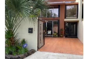 10438 SW 76th St, Miami, FL 33173, Sold 03/05/21