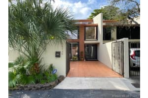 10438 SW 76th St, Miami, FL 33173, Sold 03/05/21