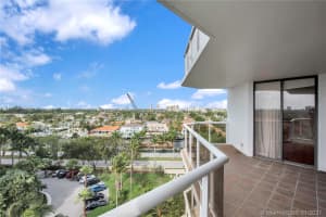 3610 Yacht Club Dr, Miami, FL 33180, Sold 03/05/21