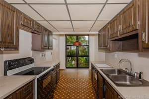 1121 Crandon Blvd APT F301, Key Biscayne, FL 33149, Sold 05/04/21