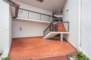 9403 Fontainebleau Blvd, Miami, FL 33172, Sold 02/02/21