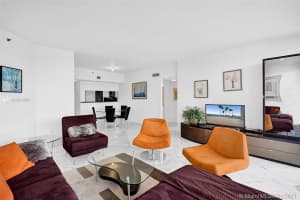 5757 Collins Ave PH-2, Miami Beach, FL 33140, Sold 04/01/21