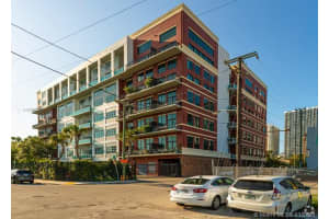 1749 NE Miami Ct, Miami, FL 33132, Sold 05/04/21